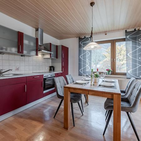 Ferienwohnung Moselblick แบร์นคาสเทล-คืสท์ ภายนอก รูปภาพ