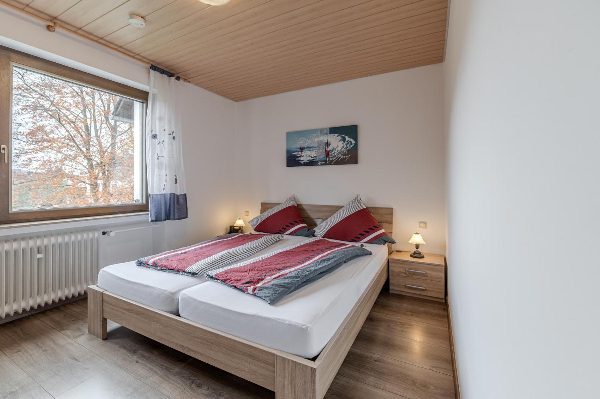 Ferienwohnung Moselblick แบร์นคาสเทล-คืสท์ ภายนอก รูปภาพ