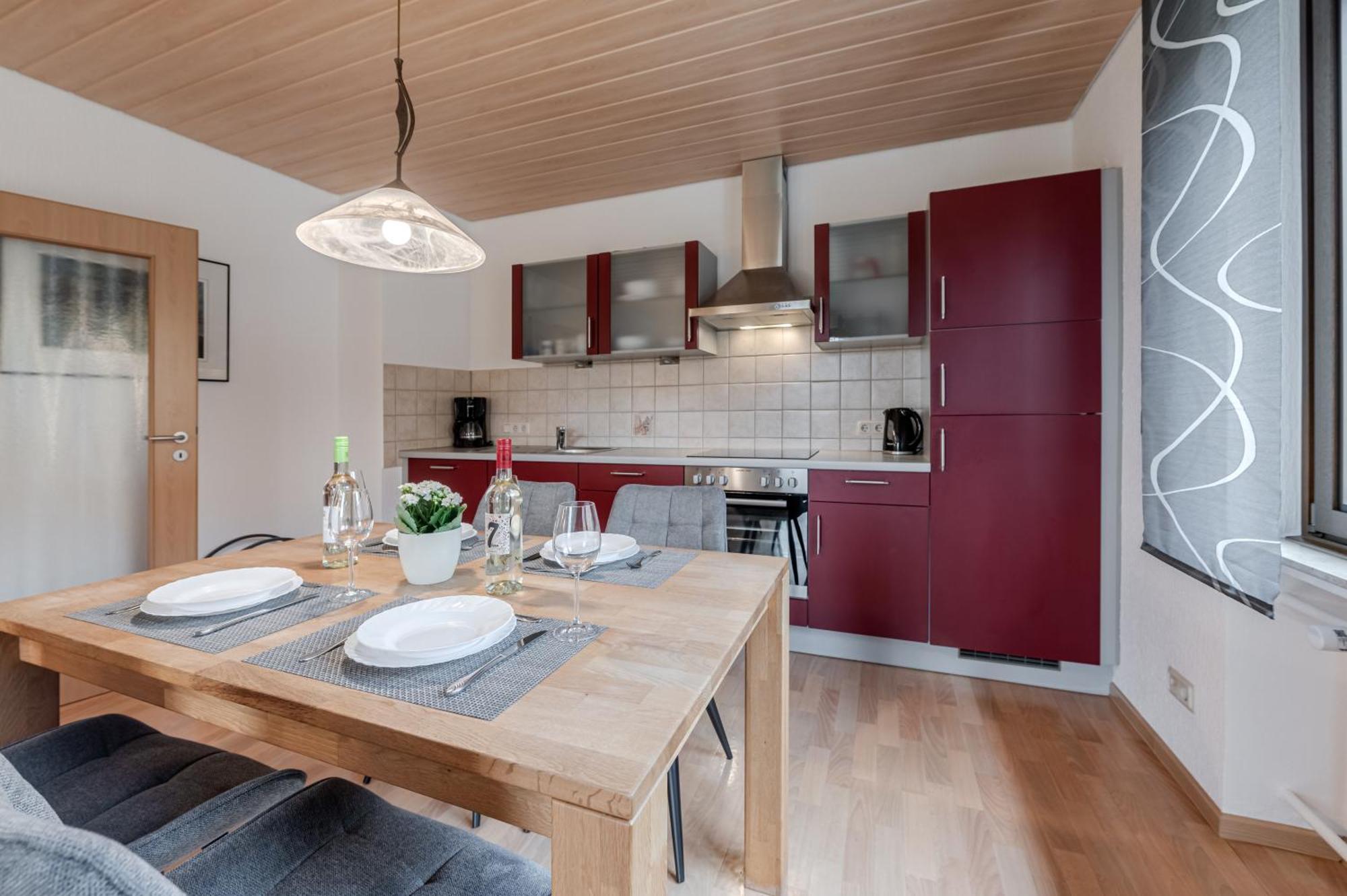 Ferienwohnung Moselblick แบร์นคาสเทล-คืสท์ ภายนอก รูปภาพ